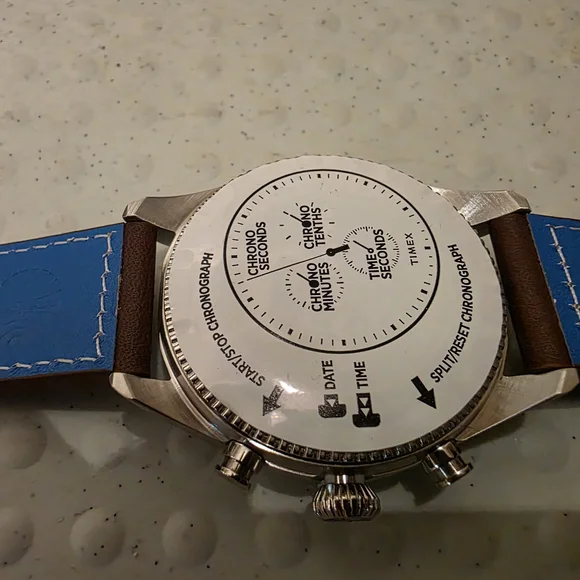 Elegant Brown Leather Bag with Timeless Design - Picture 6 of 6